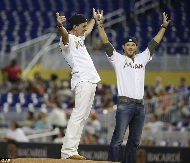 1408011438_article-2724593-20842f1400000578-577_634x543.jpg