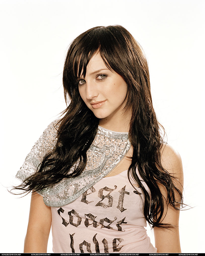 ashleesimpson491io.jpg
