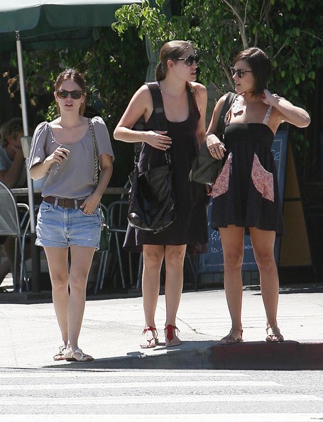 RachelBilsonOutForLunch9.jpg