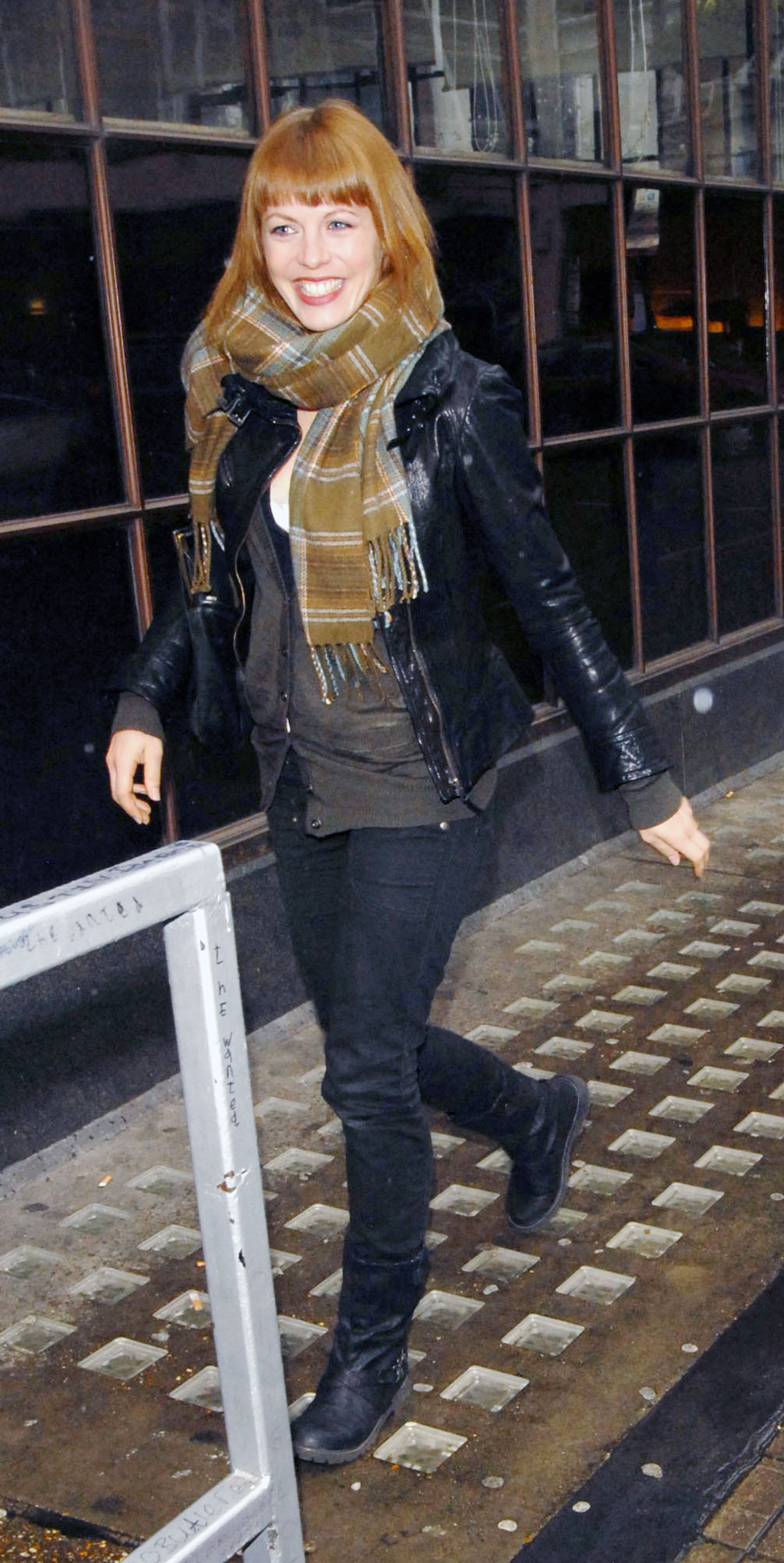 MCFan_for_Celeblounge23-01-2012 16-00_02.jpg