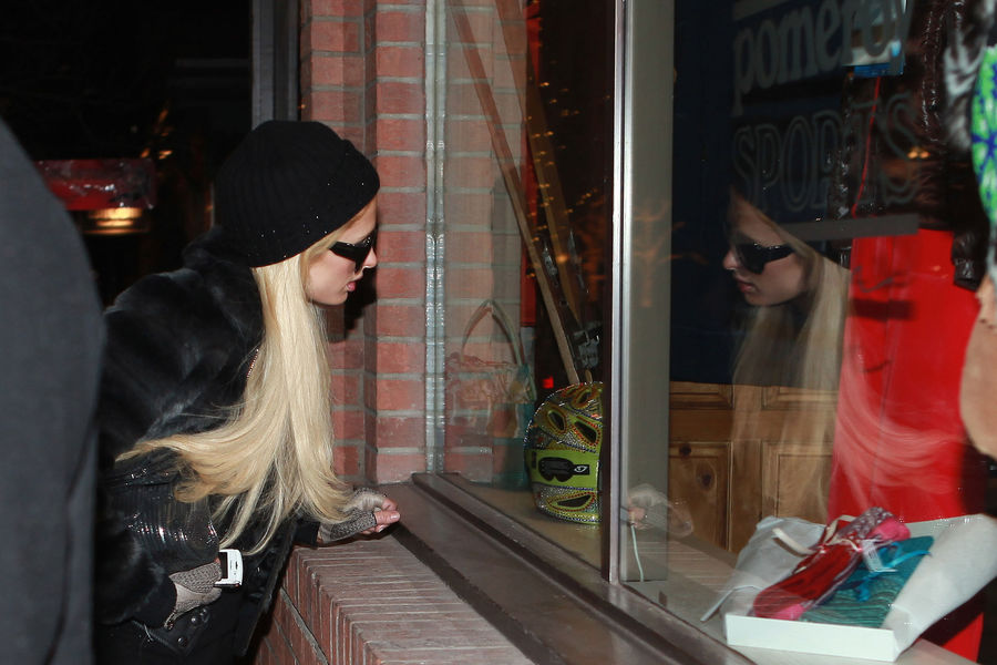 MCFan_for_celeblounge24-12-2011 00-00.jpg