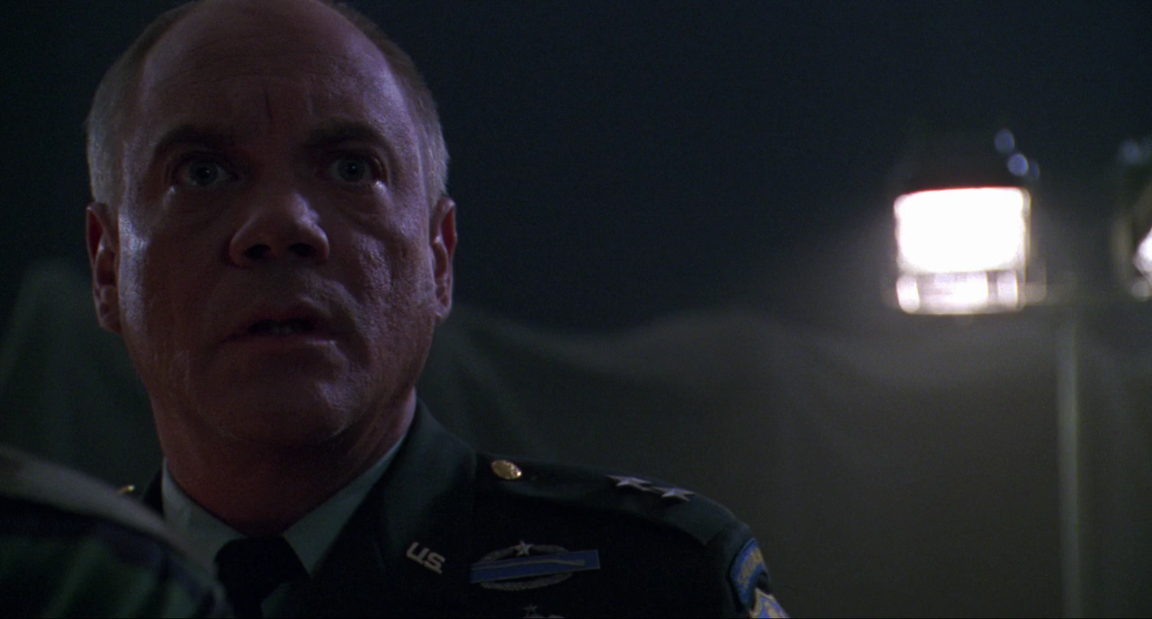 Universal.Soldier.The.Return.1999.720p.BluRay.3.Rus.Eng.x264-BestHD[00-19-32].PNG