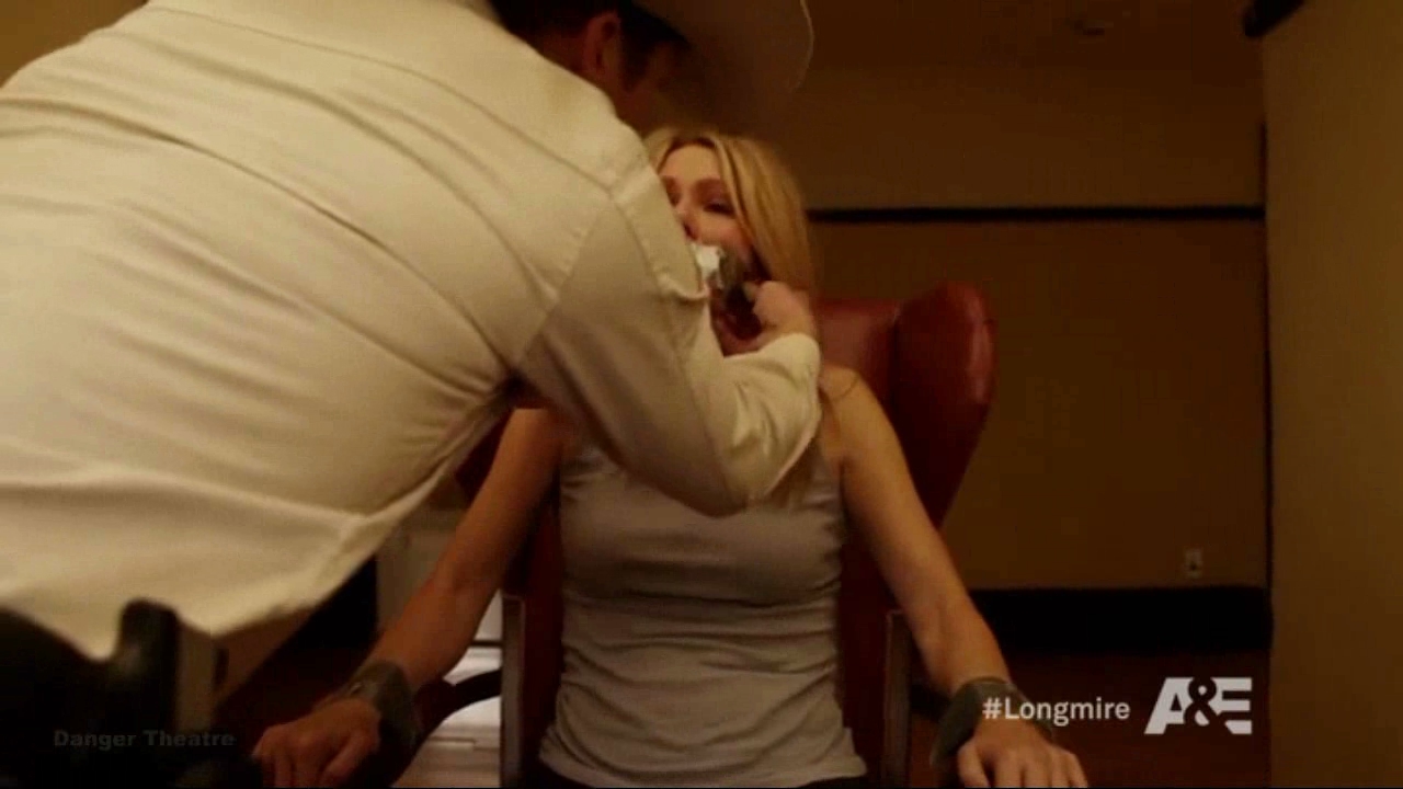 longmire_sound_and_fury.wmv.083.jpg
