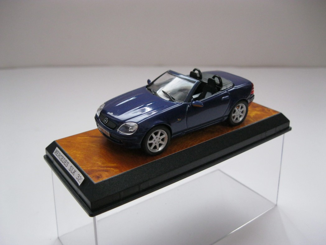 MERCEDES SLK 2001.jpg