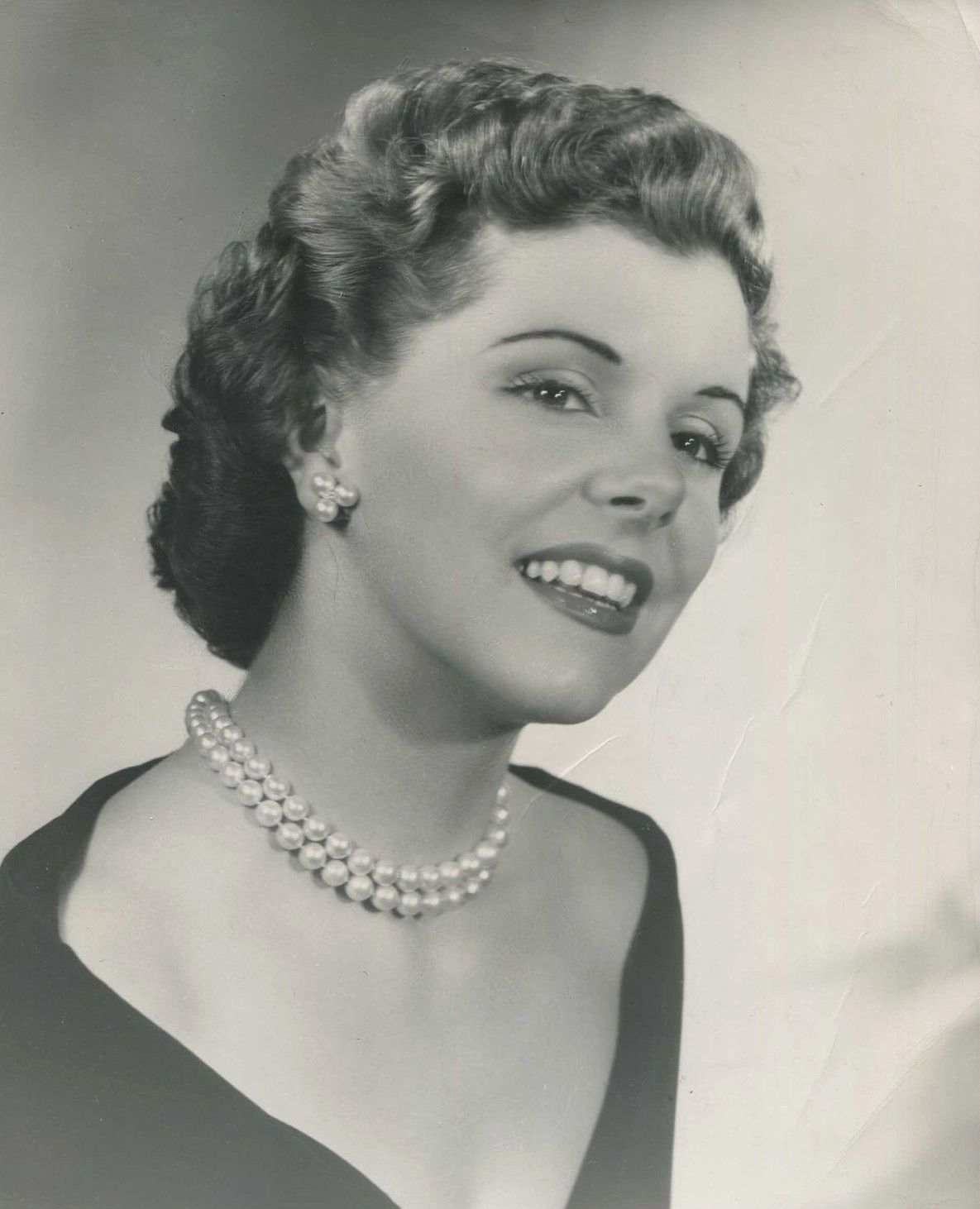 JEAN GILLESPIE.JPG