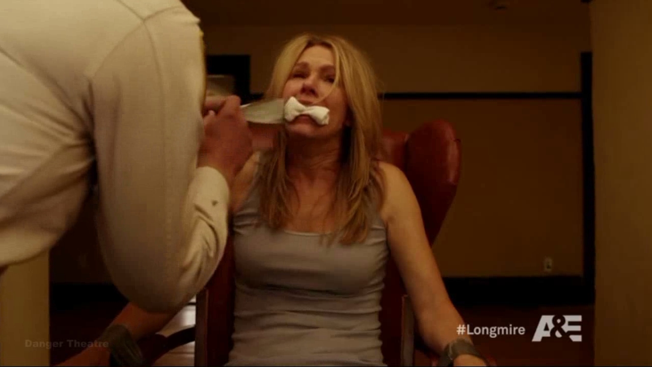 longmire_sound_and_fury.wmv.094.jpg