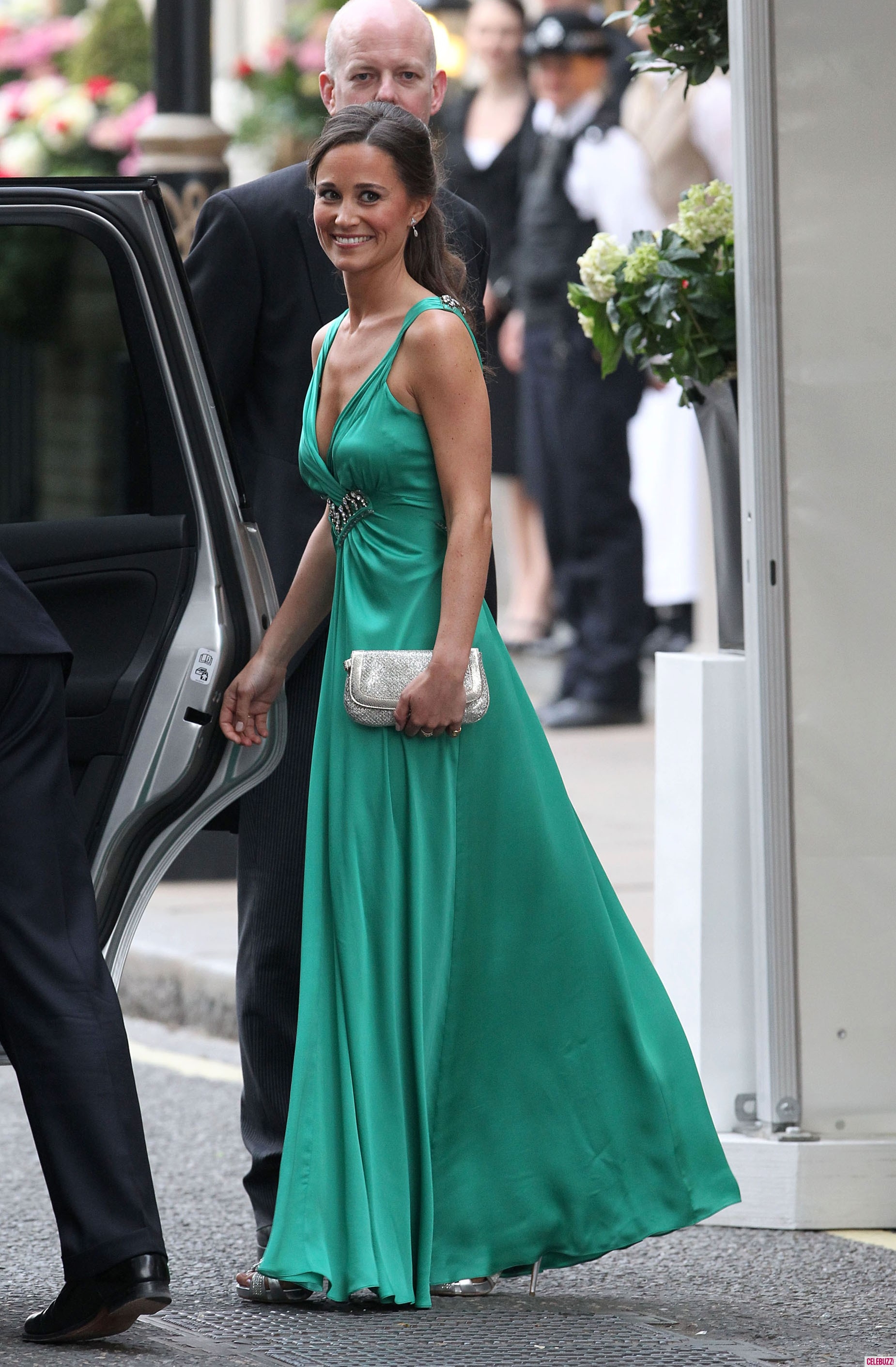 Pippa_Middelton_green_cleavy (1).jpg