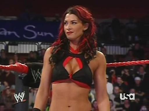 Bella twins. Ashley massaro тайны смолвиля. Raw victoria. Wwe lita 2004. Torrie wilson 2002.