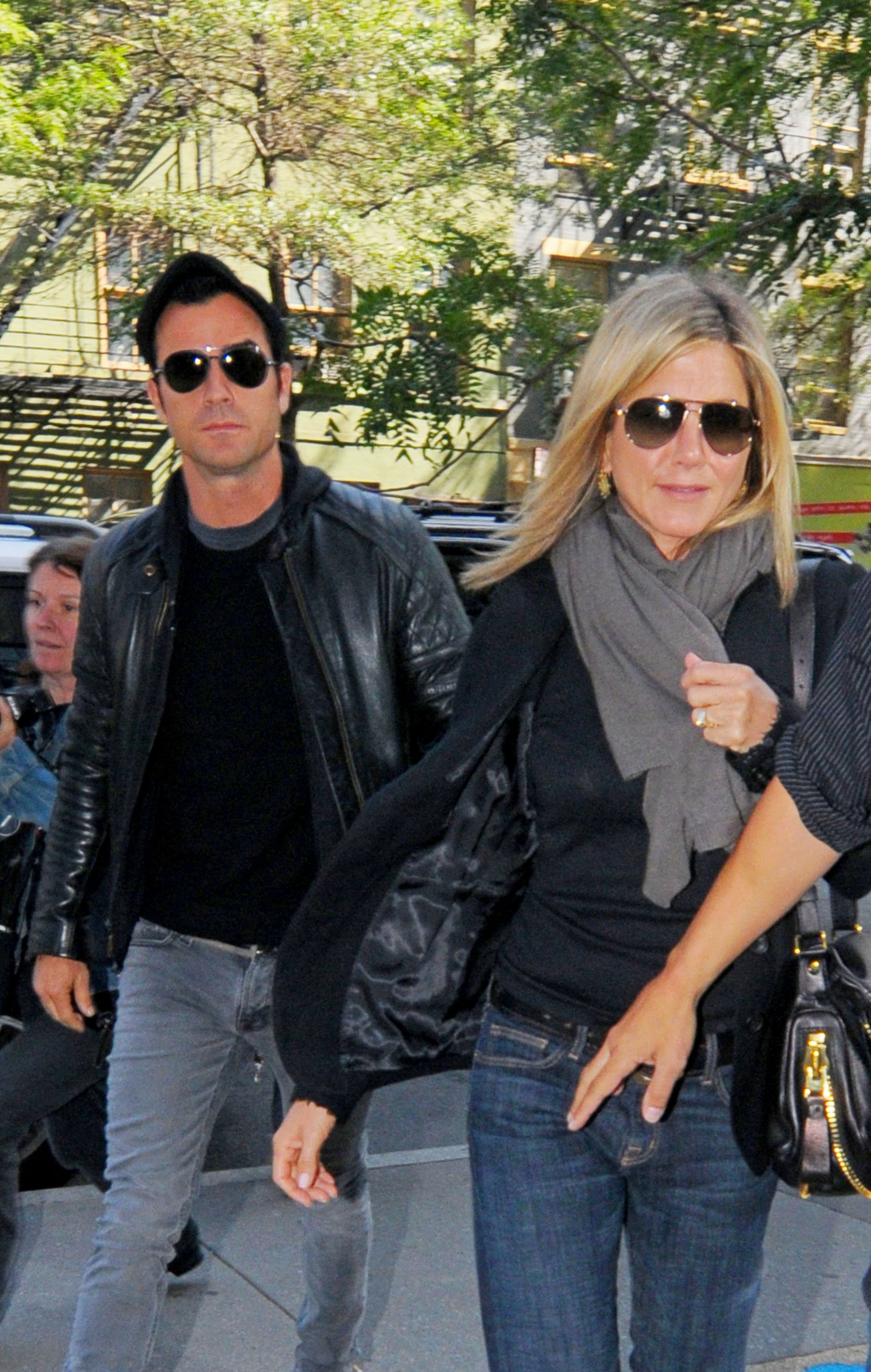 CU-Jennifer Aniston and Justin Theroux spotted around NYC-17.jpg