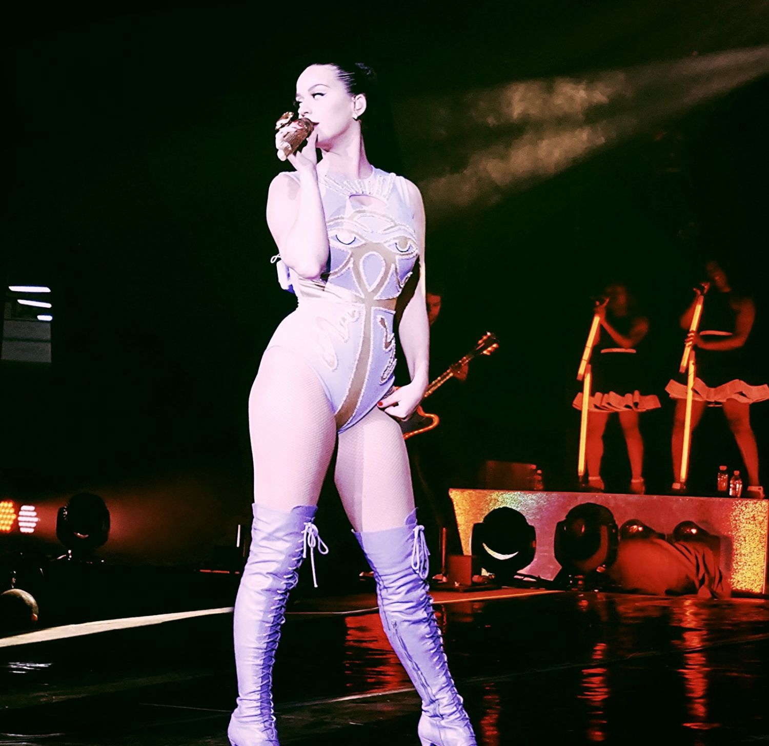 Katy-Perry-at-Prismatic-Concert-in-San-Juan-1.jpg