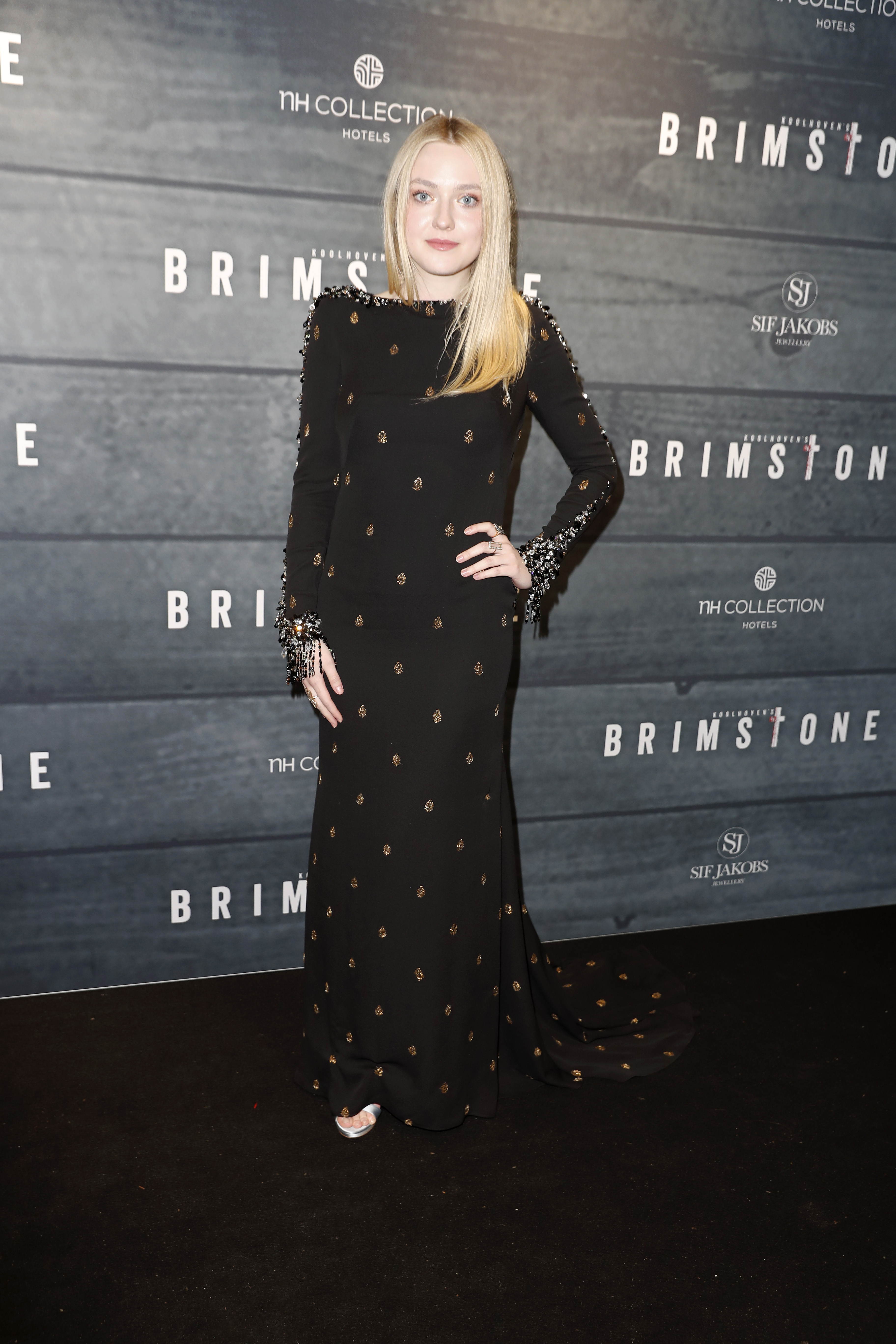 Dakota Fanning_09.jpg