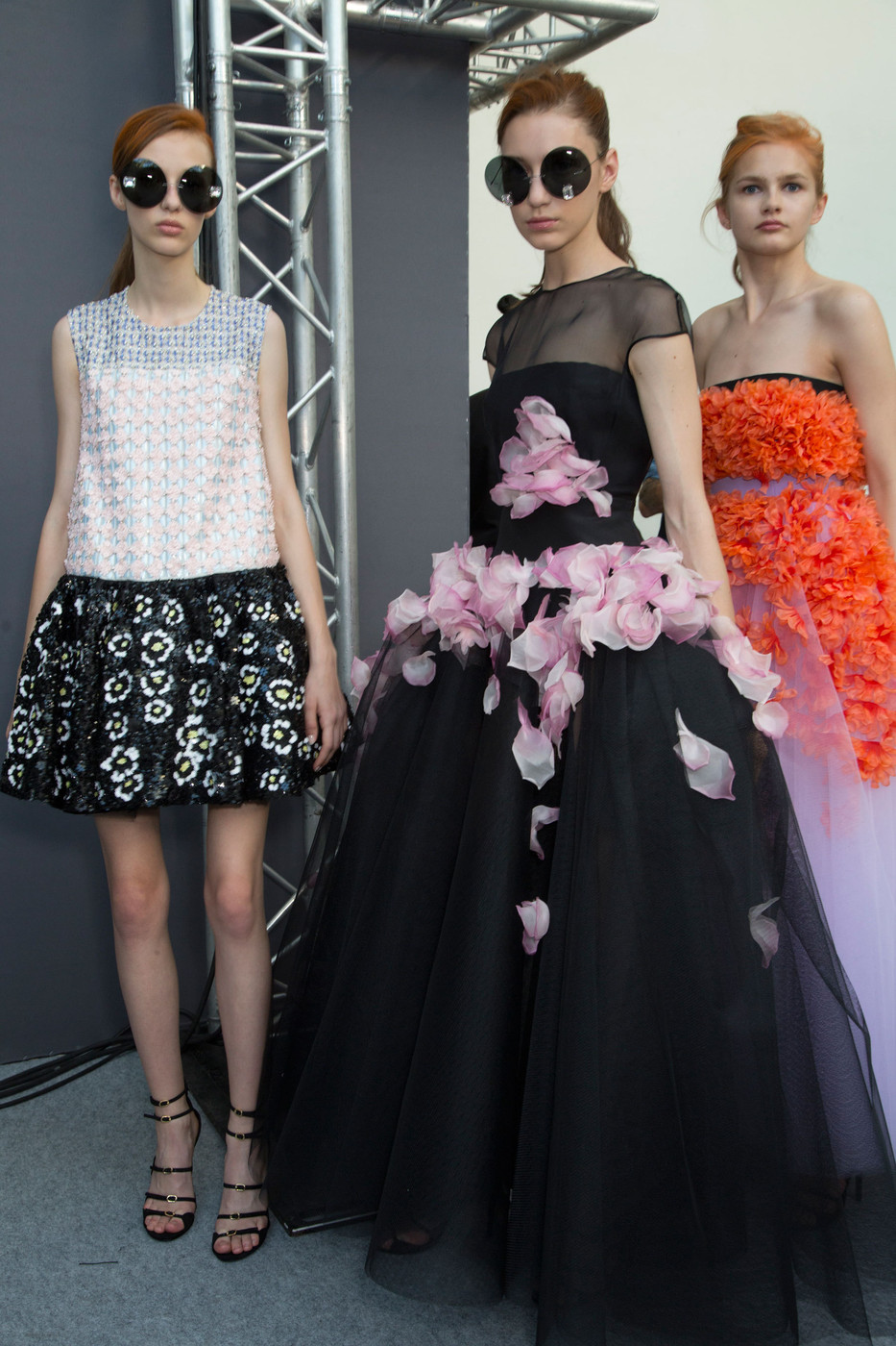 Giambattista+Valli+Fall+2015+Backstage+QrYEupeLgLmx.jpg