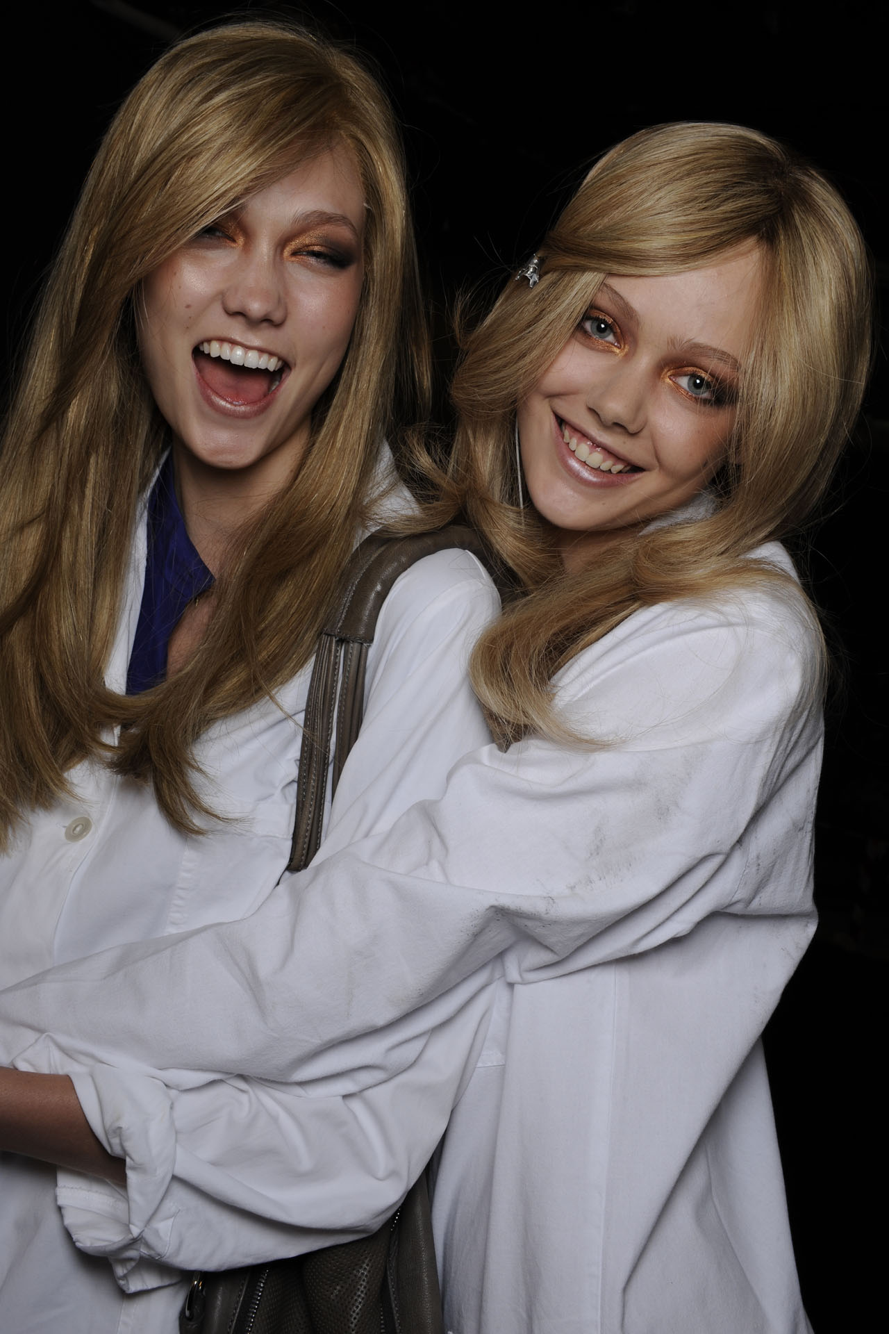 Giorgio Armani Prive - Backstage 2010-2011 11.jpg