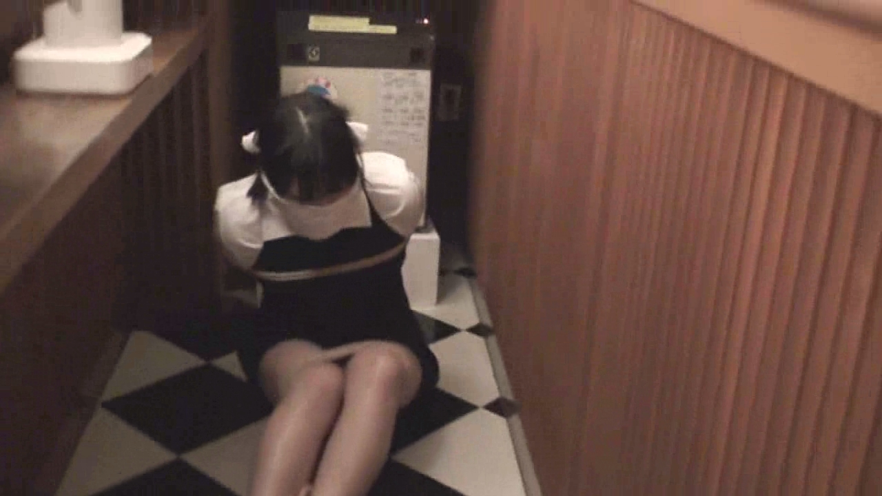 mirage_barmaid_bondage.wmv.029.jpg