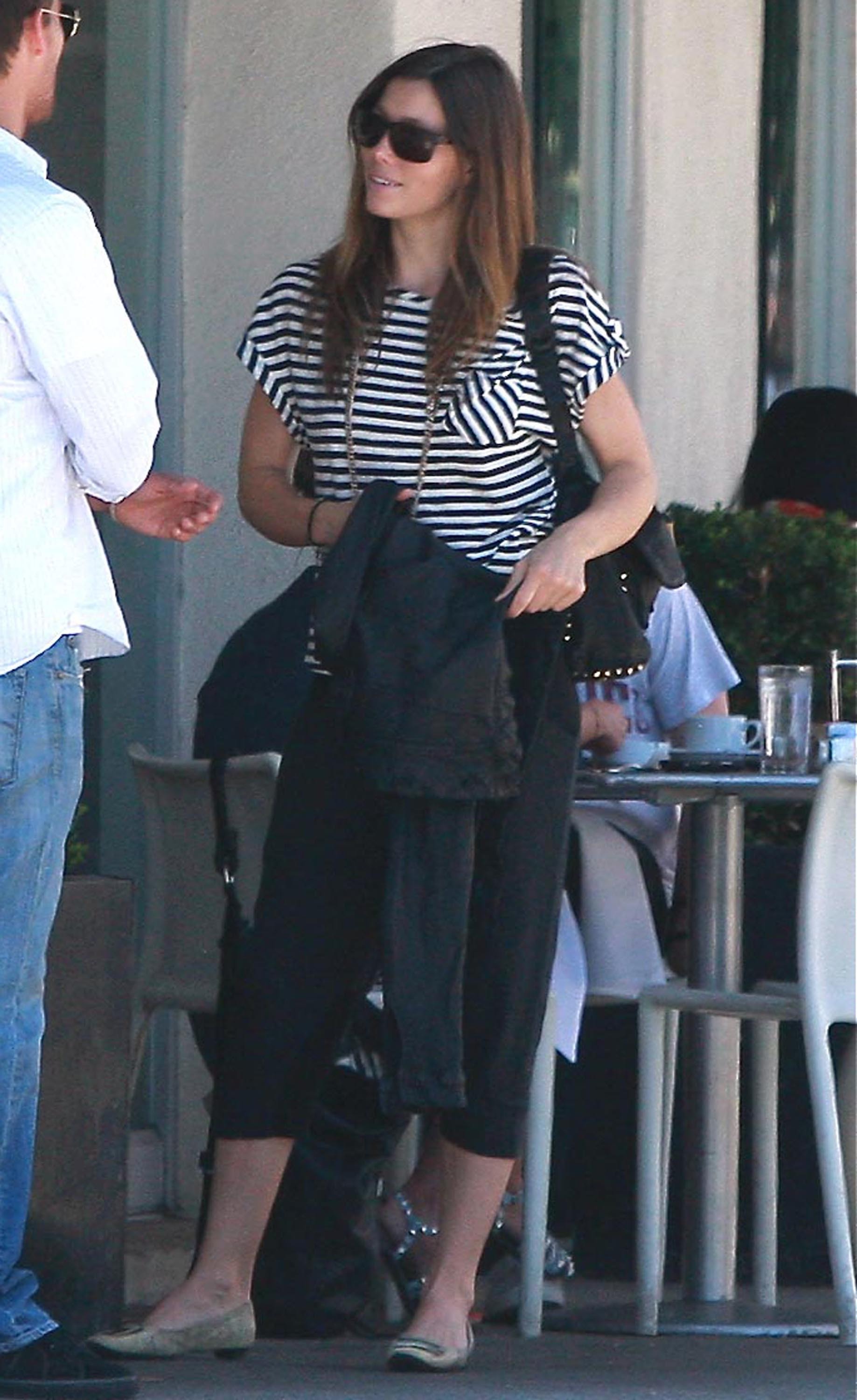 94822_JessicaBielCelebutopia_net3_122_5lo.jpg
