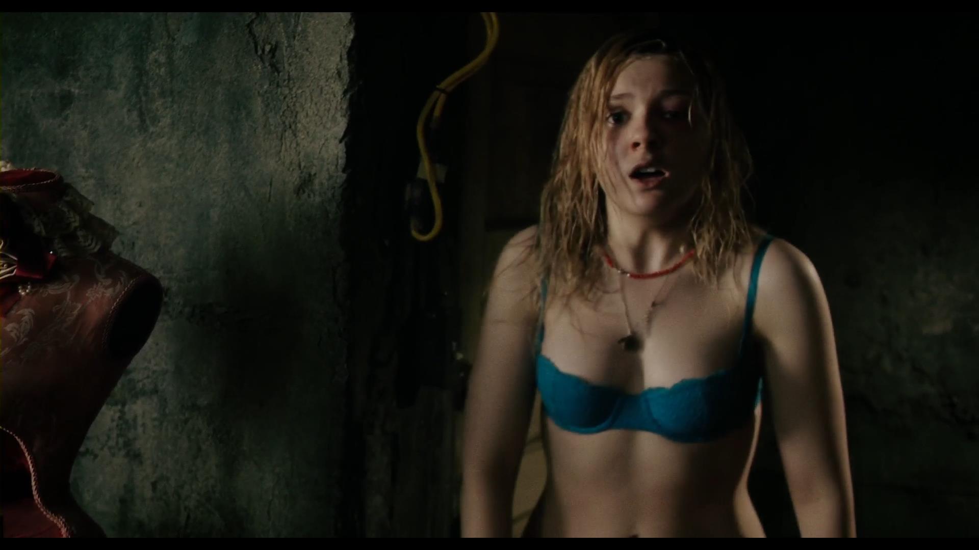 Abigail breslin threesome