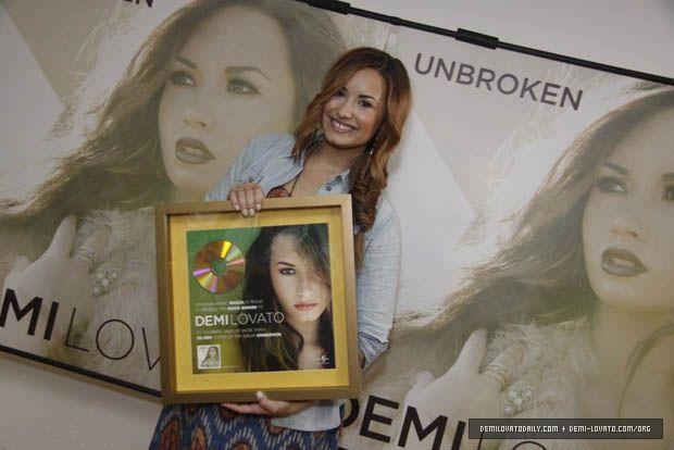 DemiLovato_Unbroken_by_electraddict (22).jpg