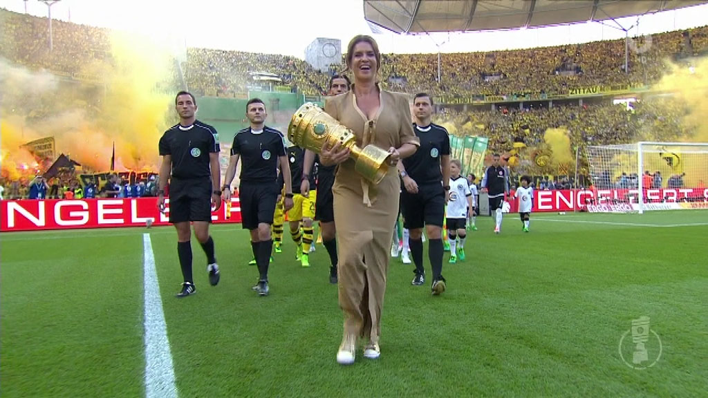 fencekingHD-KatarinaWitt-Sportschau-27-05-2017 (16).jpg