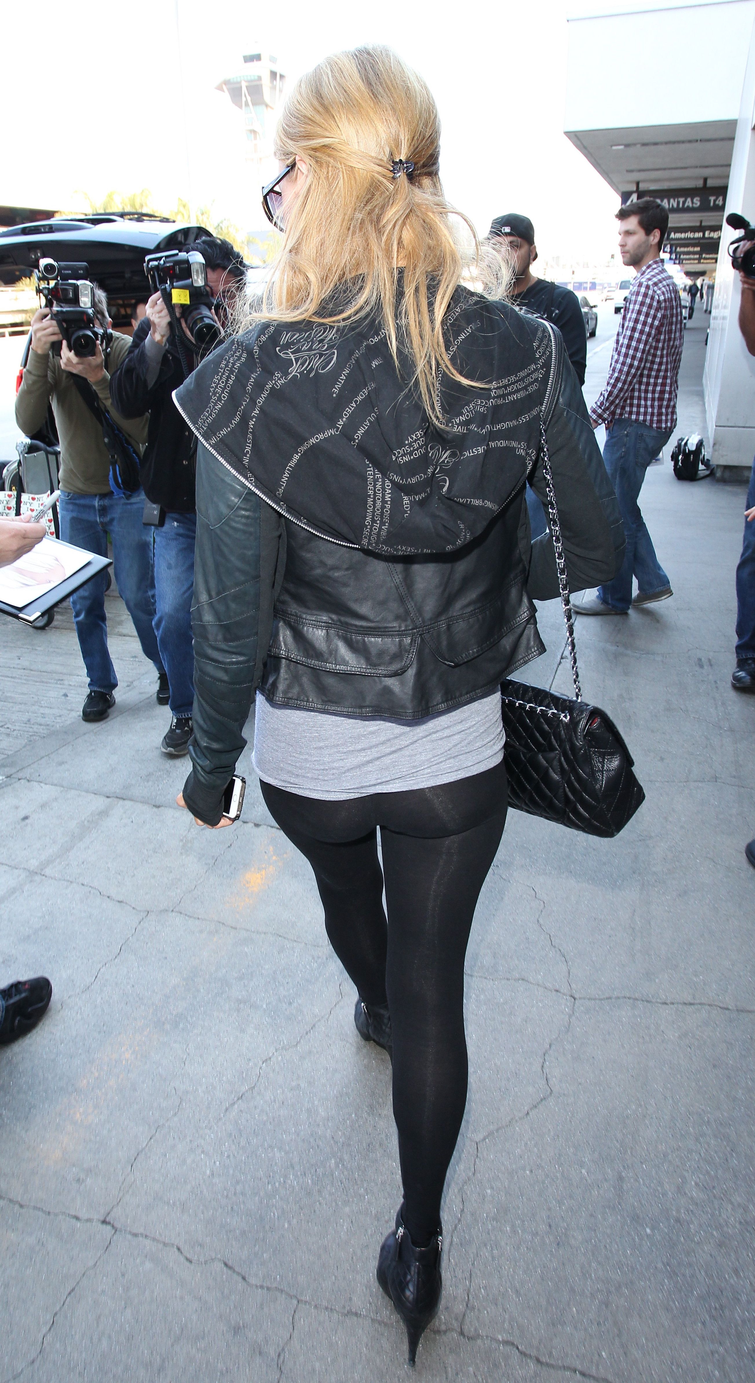 hilton018.jpg