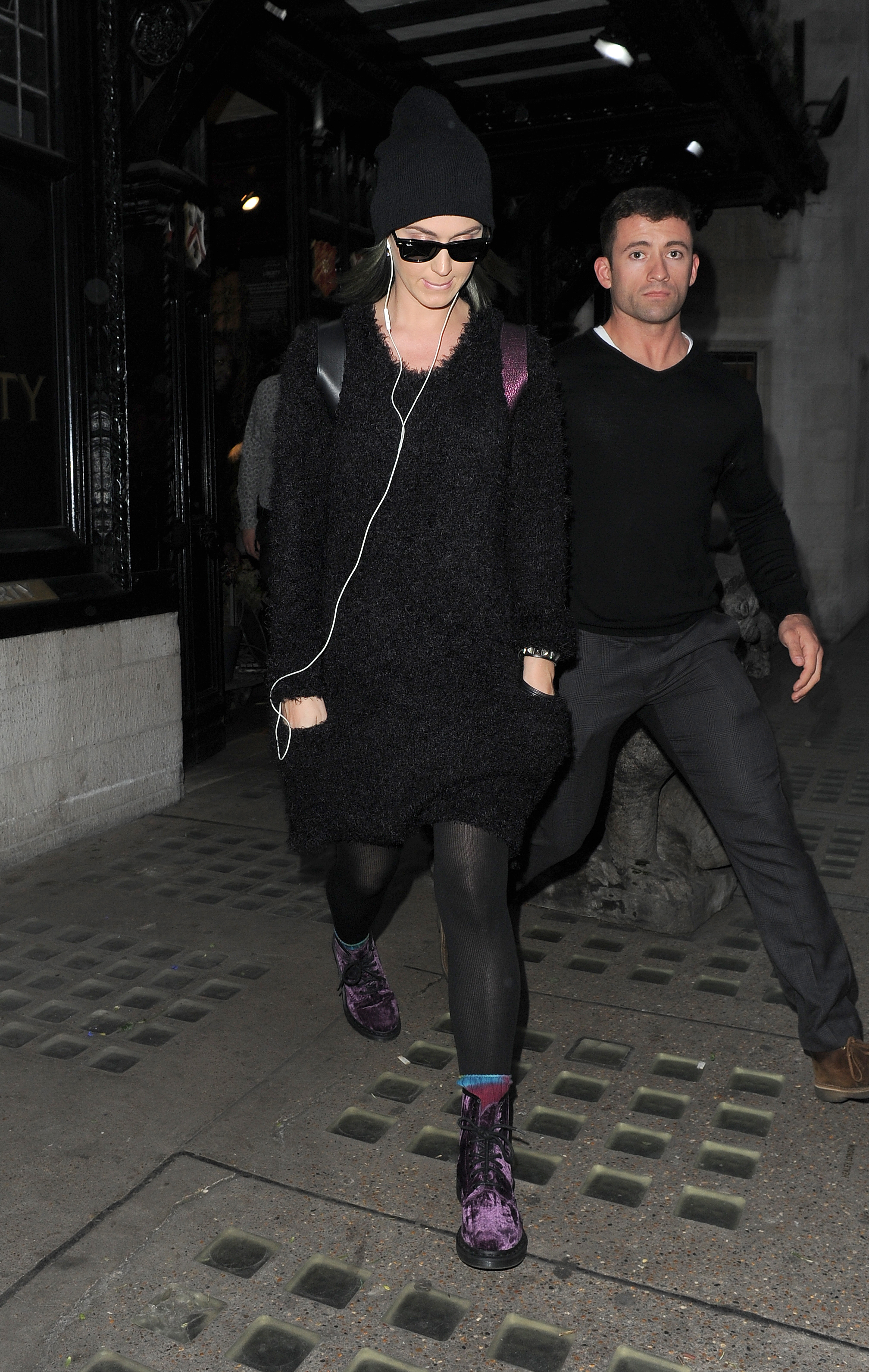 MCFan_for_Celeblounge& CelebsForum30-05-2014 10-45.jpg