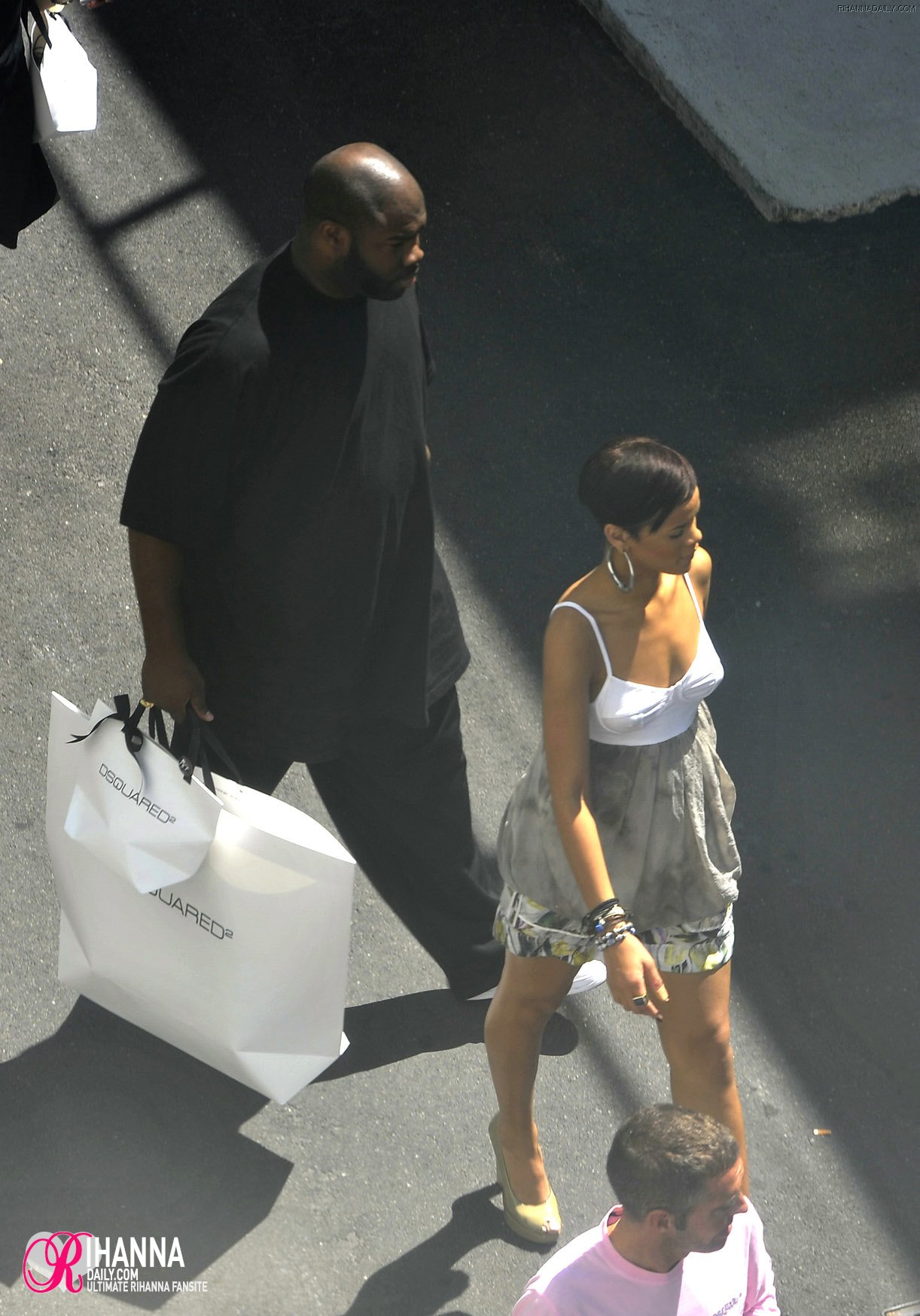 Shopping_in_Milan_-_July_15_012.jpg