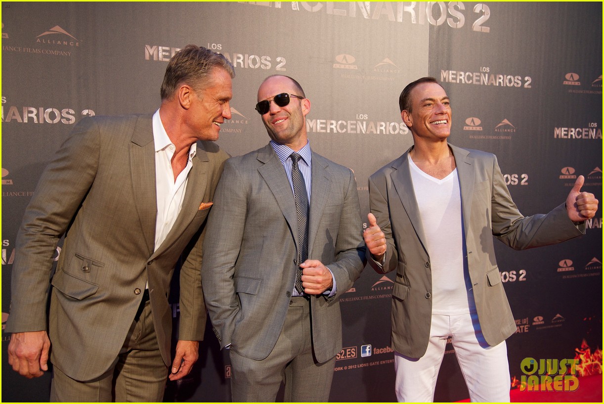 jason-statham-expendables-2-madrid-premiere-28.jpg