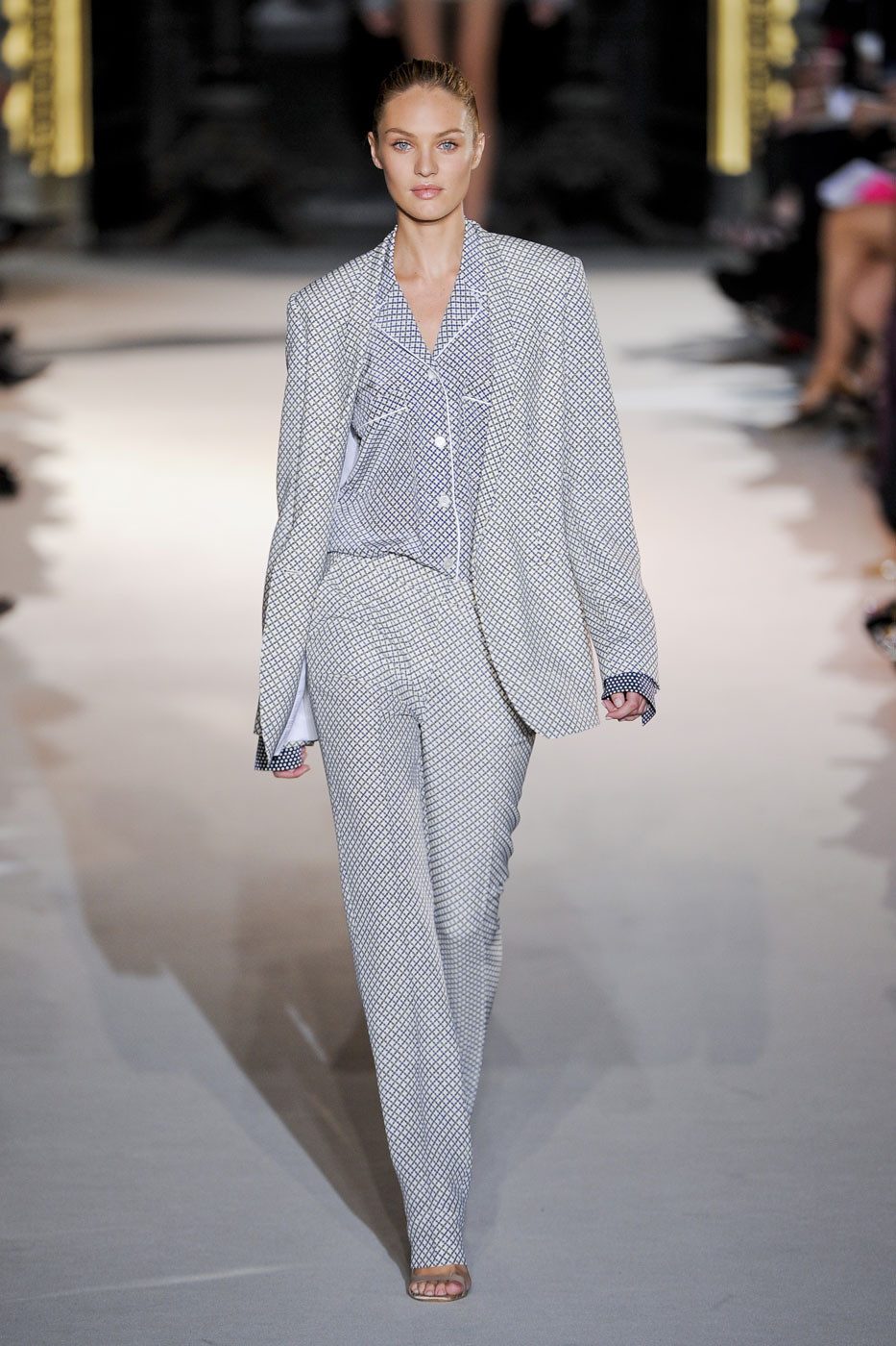 Stella+McCartney+Spring+2012+56dsM9aMjrQx.jpg