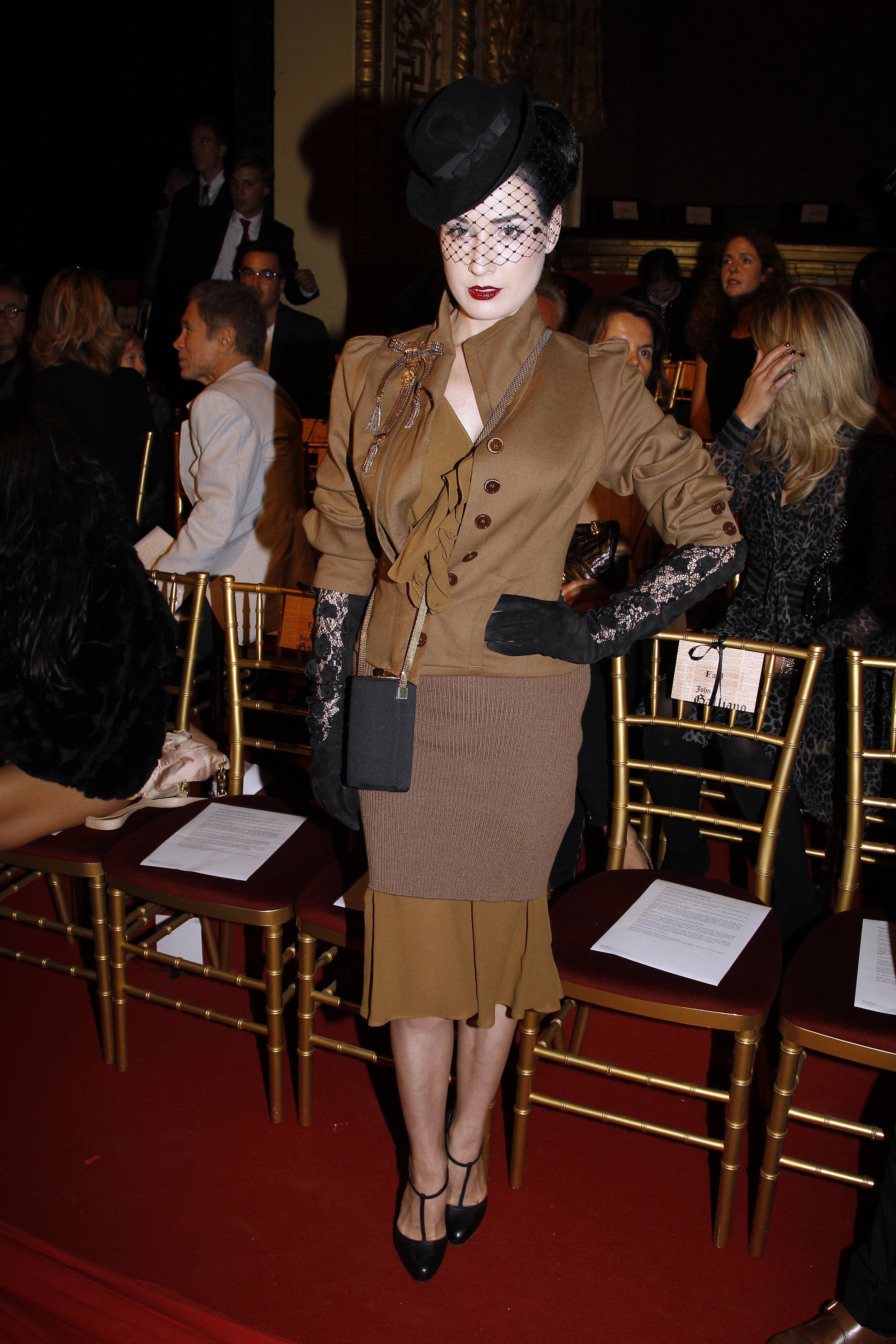 DitaVonTeese_JohnGallianoSpringSummer2011_100310_04.jpg