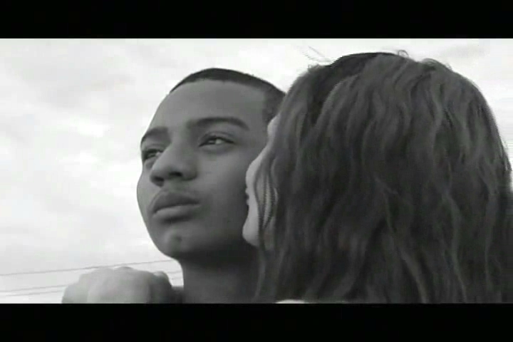 Trouble at the Tracks.wmv.106.jpg