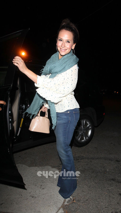 MCFan_for_celeblounge10-06-2011 00-00_12.jpg
