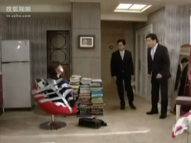 Asian girl in tape ball.WMV.116.jpg