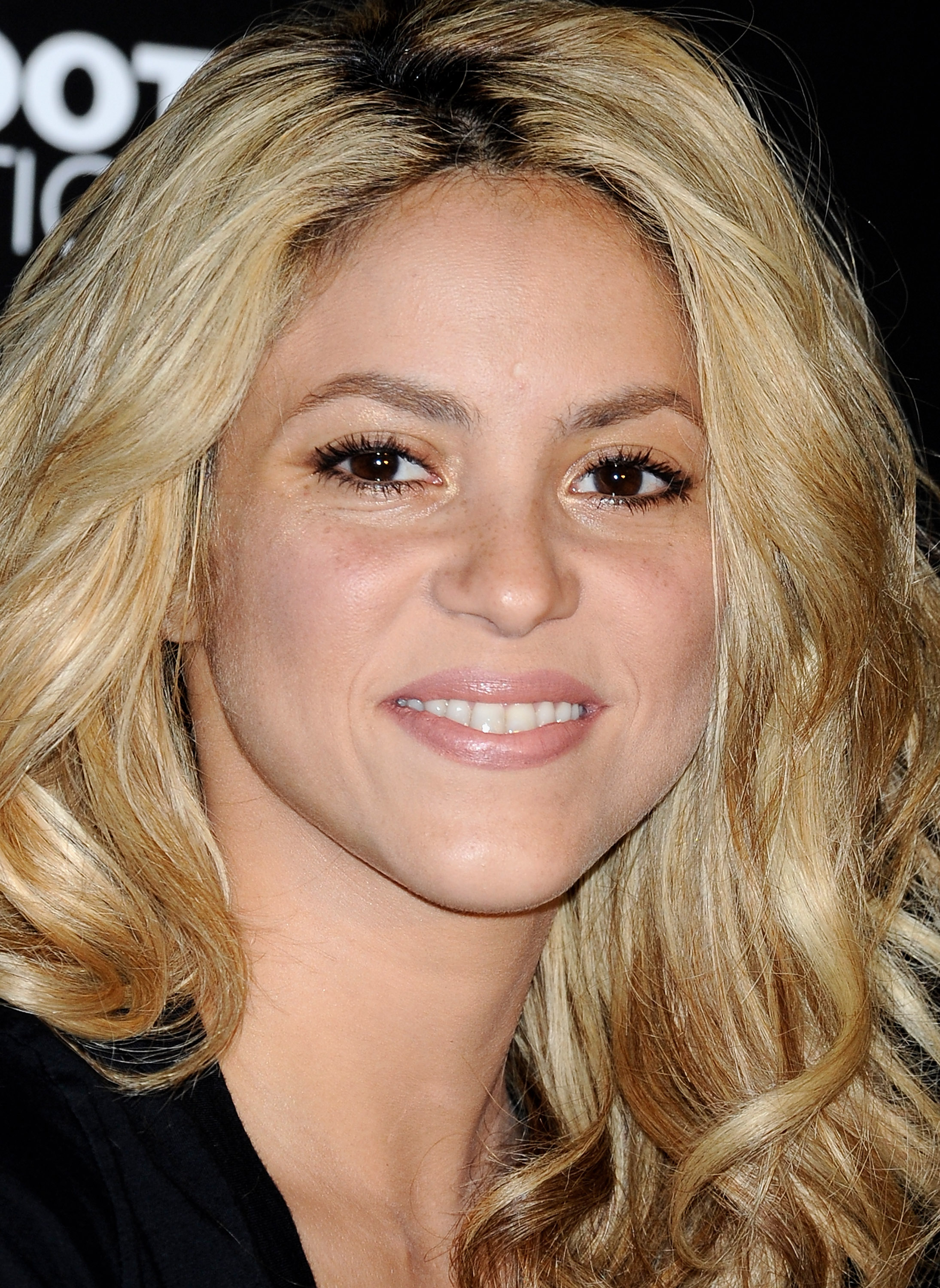 a_Mango_and_Unicef_Present_Charity_T-Shirts_in_Madrid008.jpg