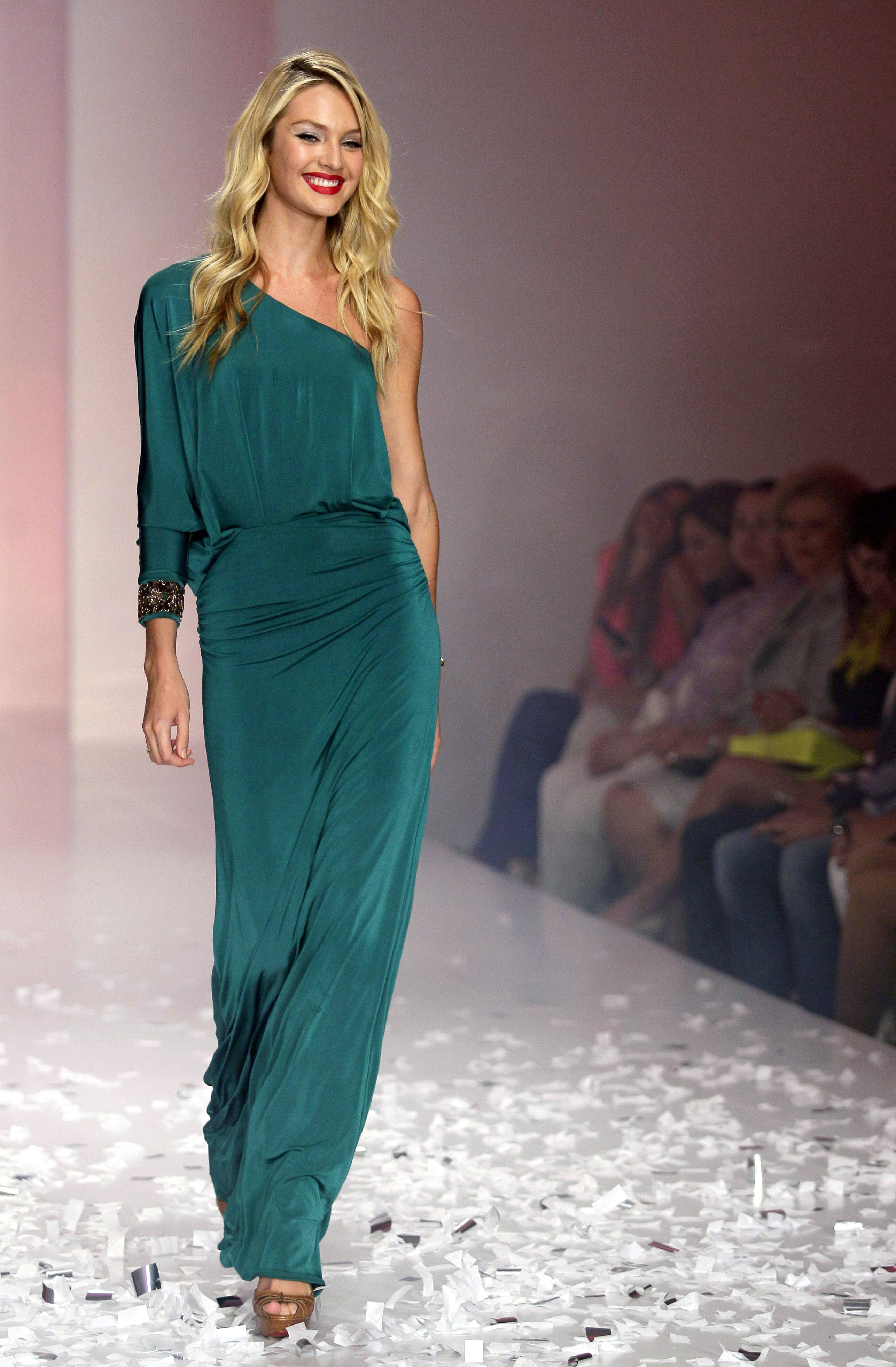 08 Candice Swanepoel - Liverpool AW runway fashion fest in Mexico City - 29082012.jpg