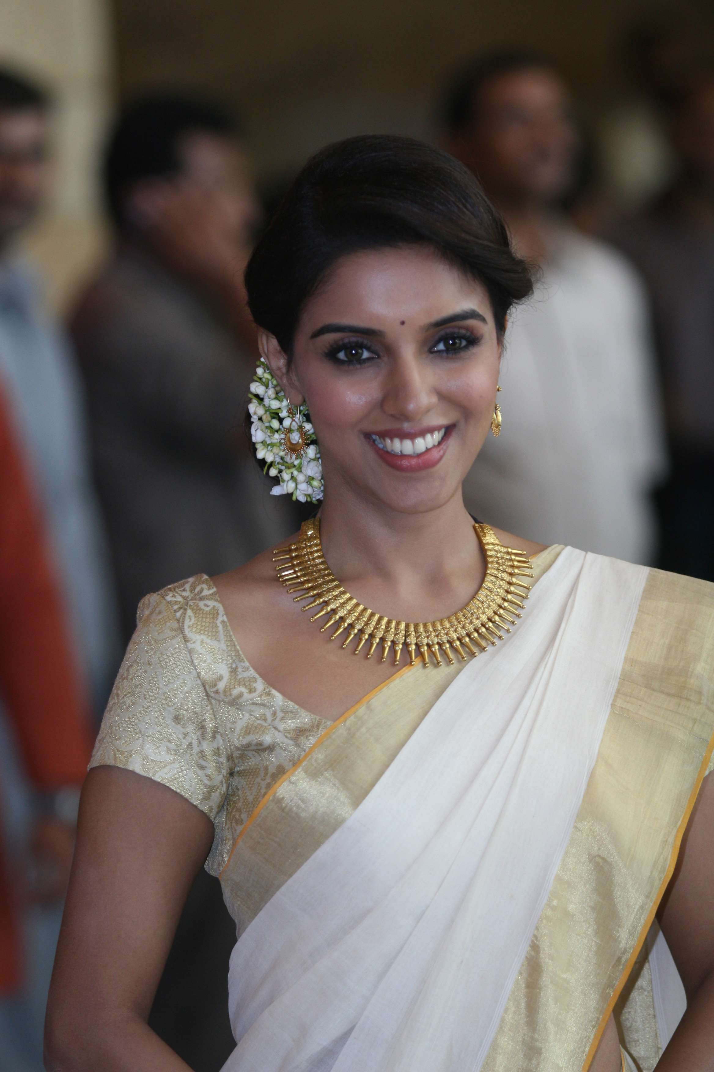 Asin-at-Genelia-Ritesh-Wedding-Ceremony-11.jpg