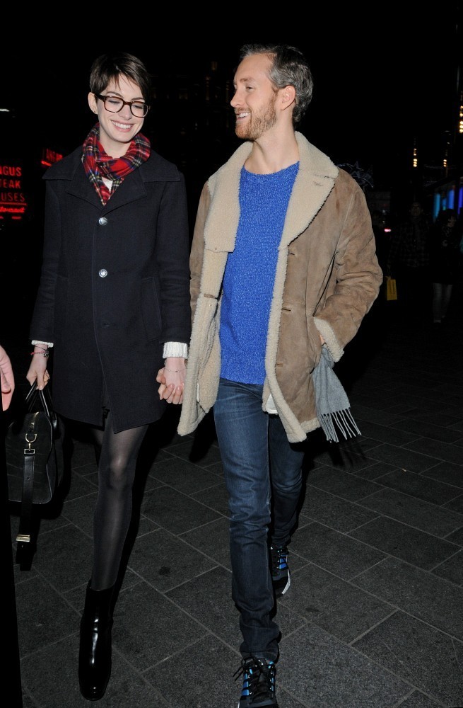 MCFan_for_Celeblounge05-12-2012 11-06_20.jpg