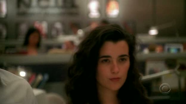 3x04_00434.jpg