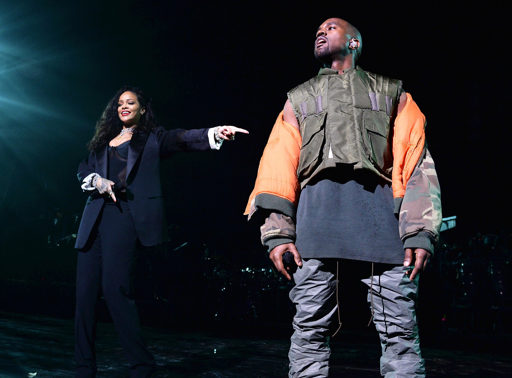 Rihanna performs at DirecTV Super Saturday Night in Glendale 31.1.2015_37.jpg