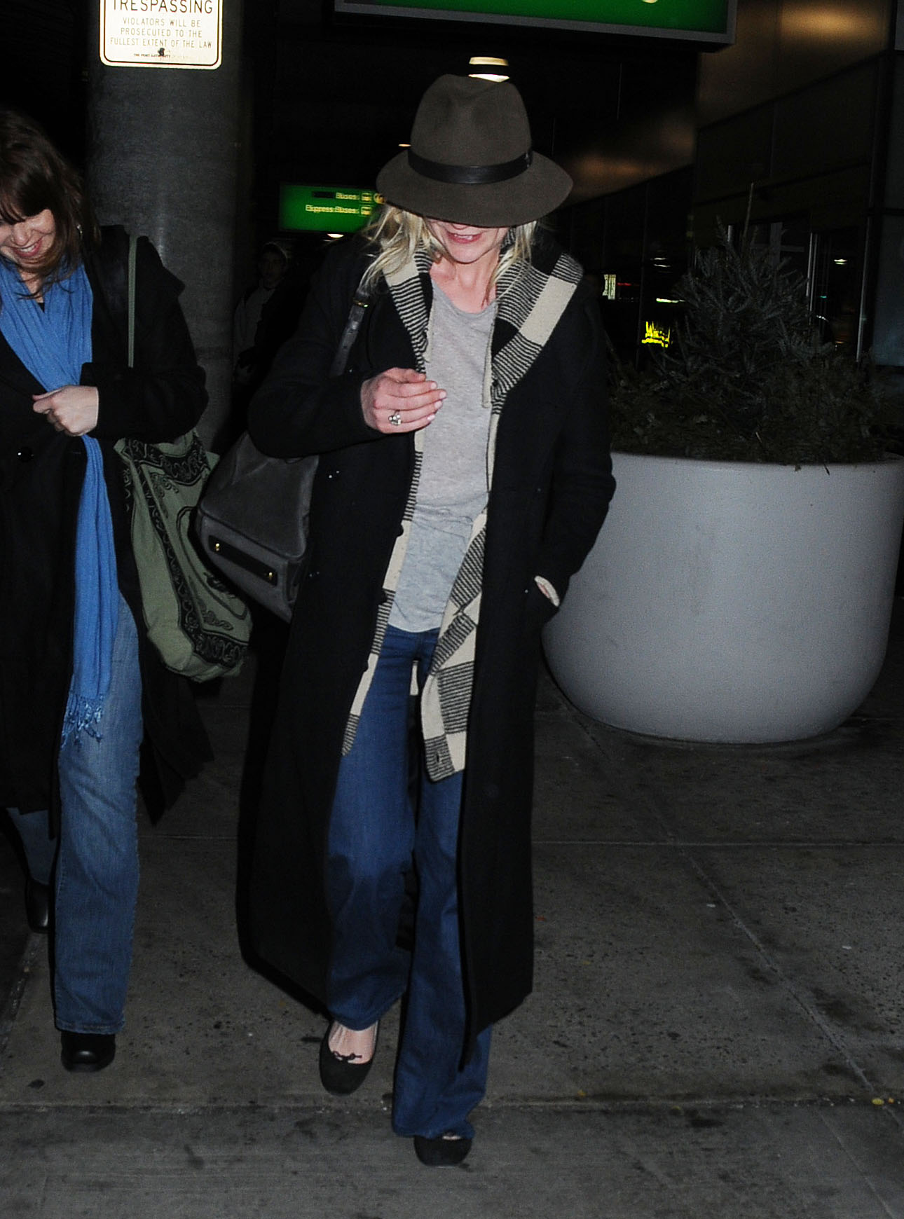 _-_Arriving_at_JFK_International_Airport_-_January_13_7_.jpg