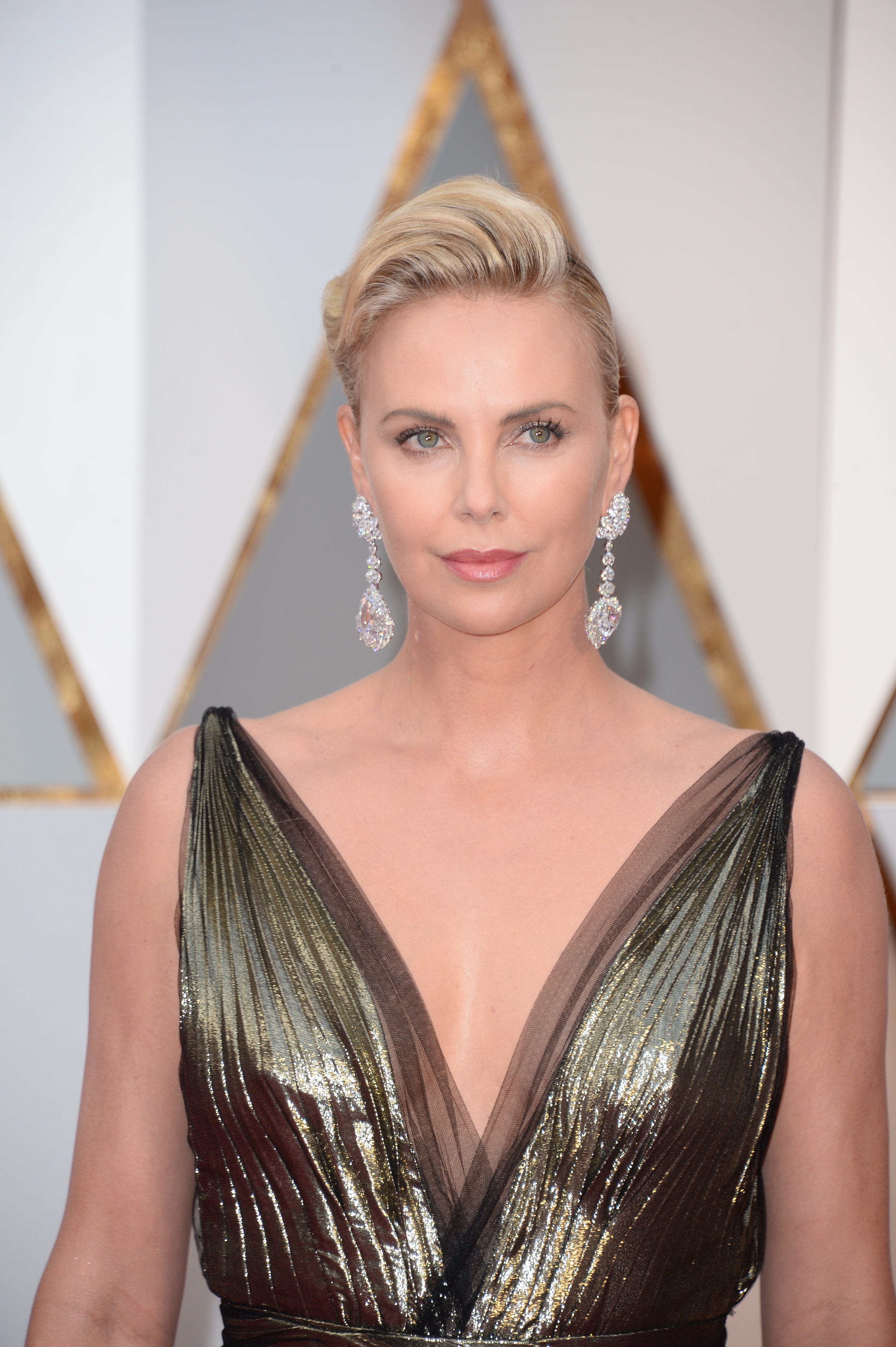 Charlize Theron add_09.jpg