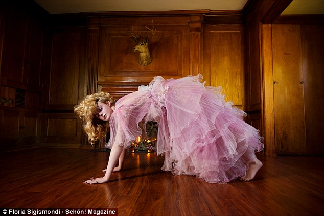 elle-fanning-schon!-31-2016-4.jpg