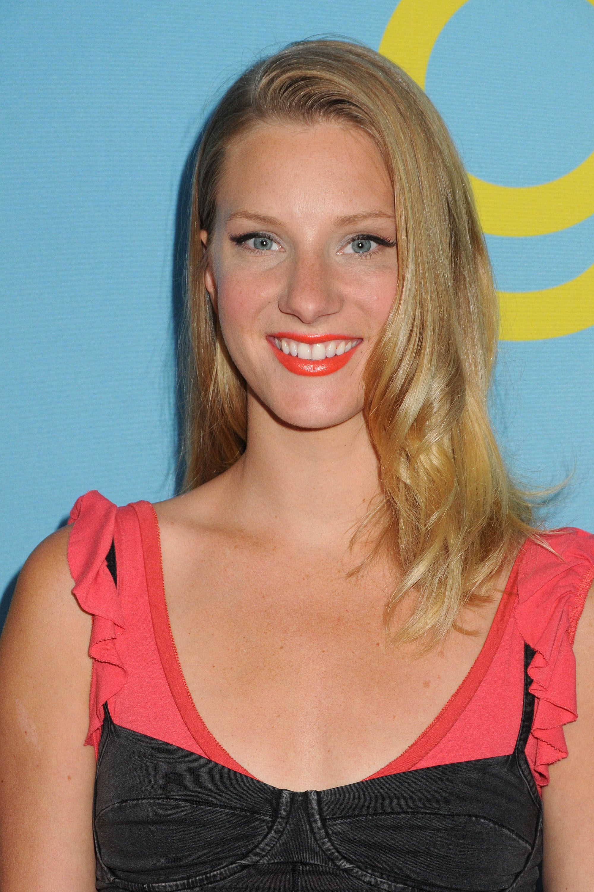 Heather_Morris_03.jpg