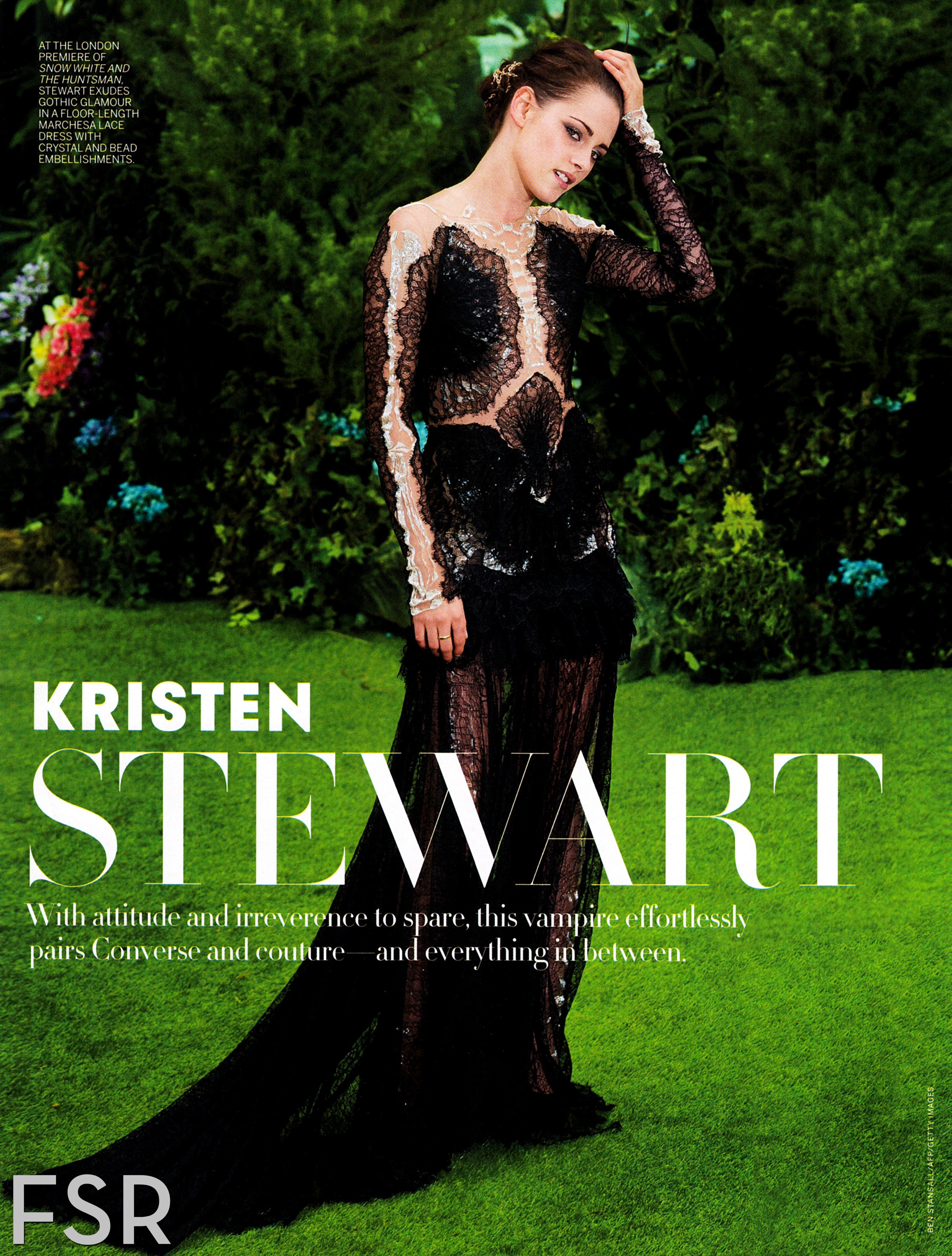 fashion_scans_remastered-kristen_stewart-vogue_best_dressed-2012-scanned_by_vampirehorde-hq-1.jpg