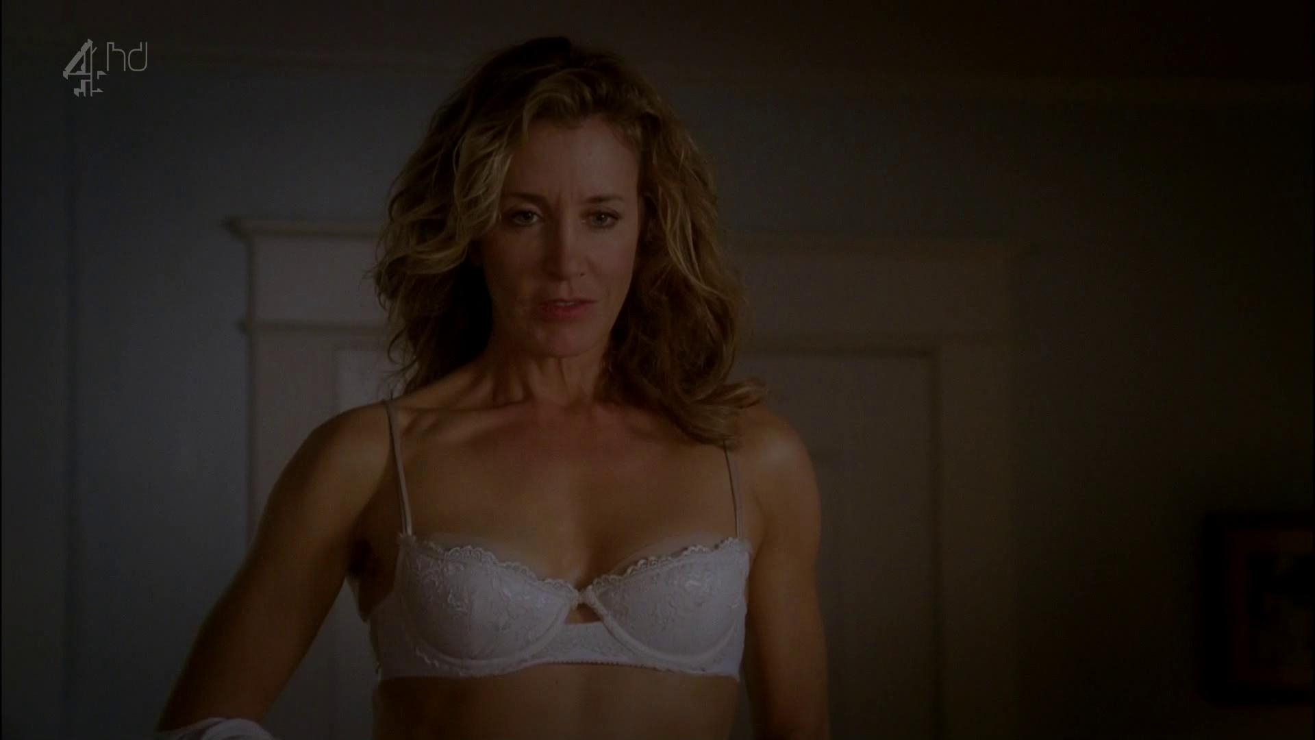 Felicity Huffman  Desperate Housewives Bra  HD 1080p.jpg