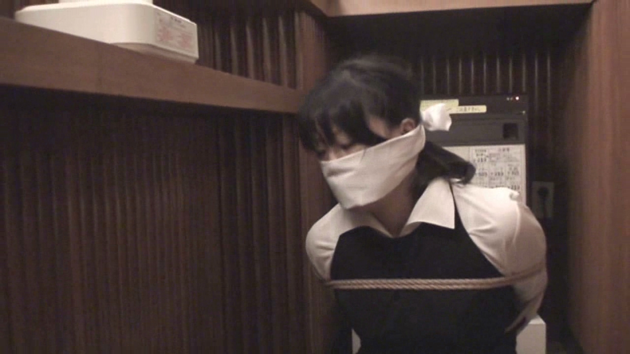 mirage_barmaid_bondage.wmv.037.jpg
