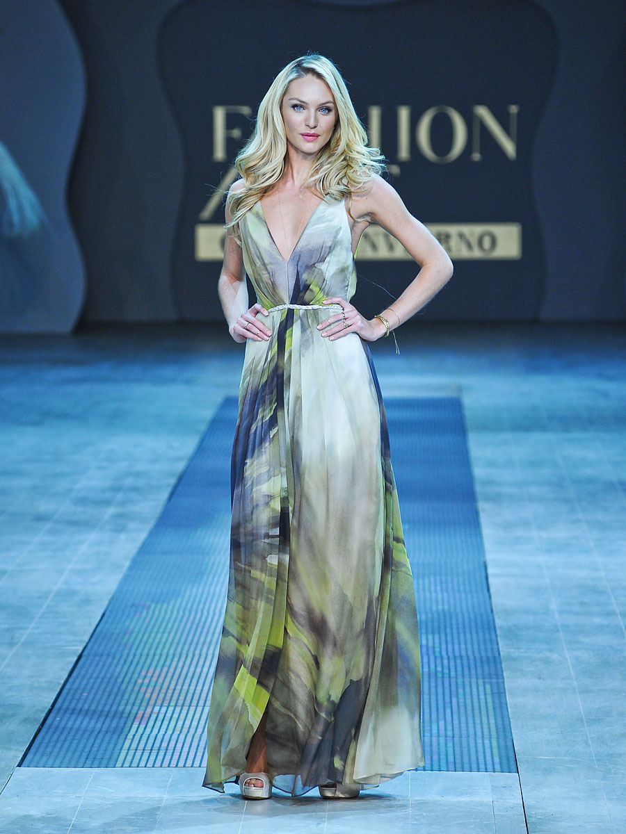 15 Candice Swanepoel - Liverpool AW runway fashion fest in Mexico City - 29082012.jpg