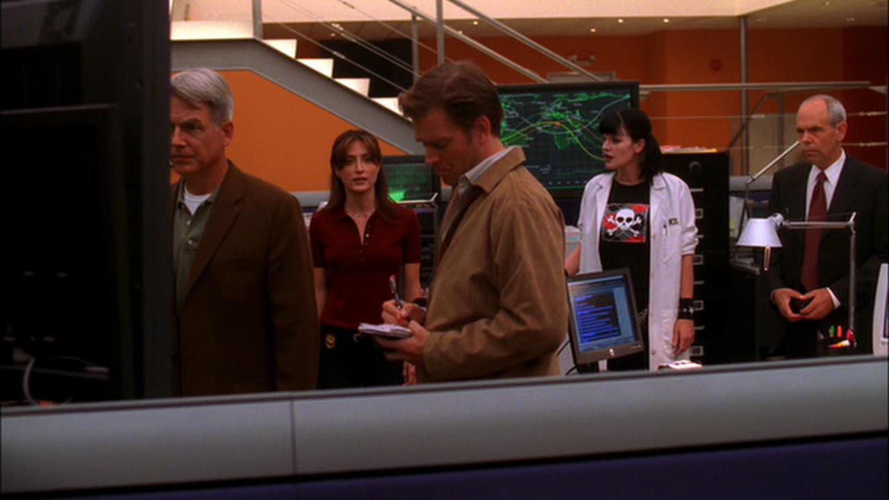 ncis103-001578.jpg