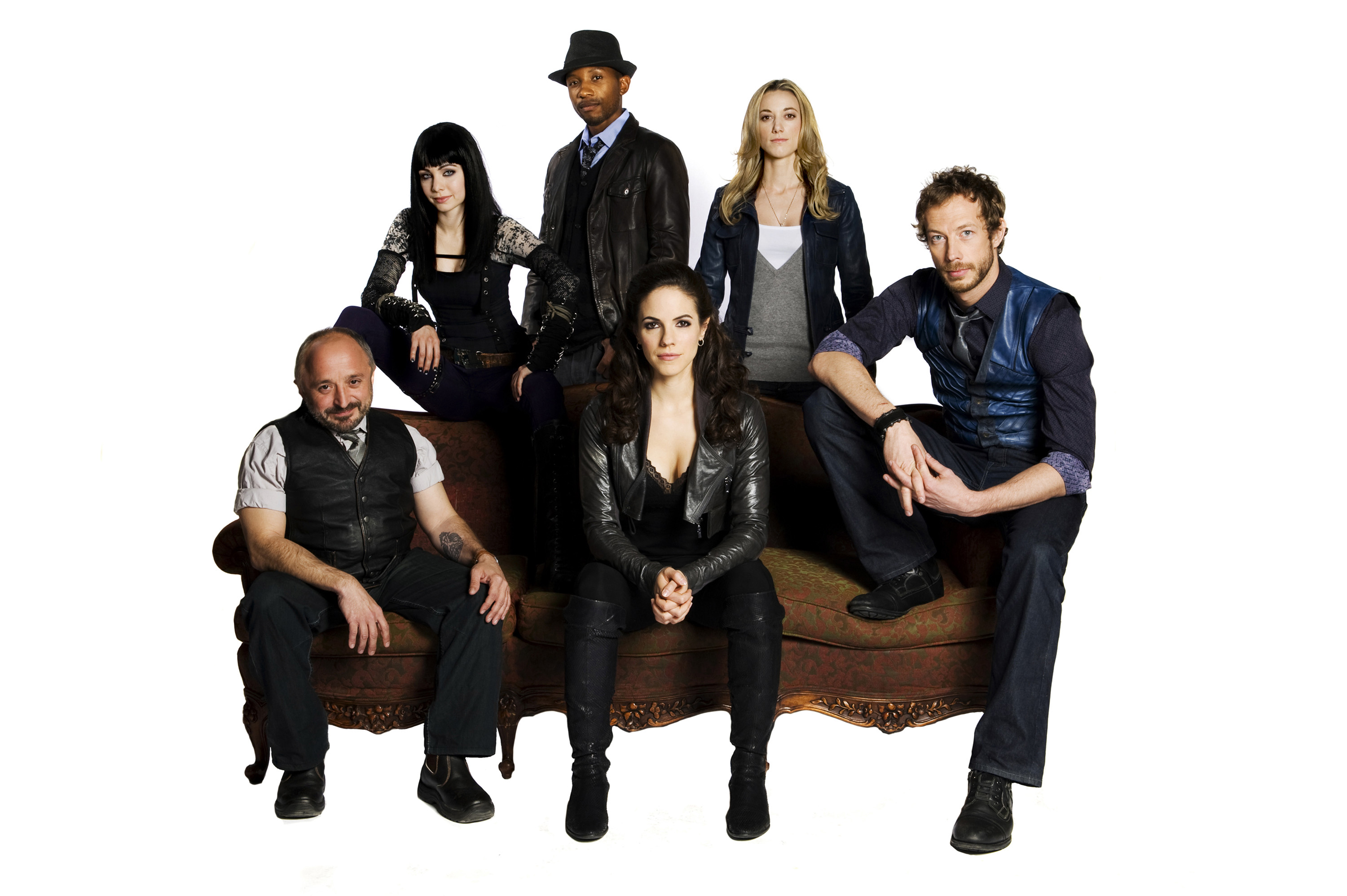 Lost girl's. Зов крови сериал 2010–2015. Зов крови Lost girl. Зов крови сериал кадры. Фейри сериал.