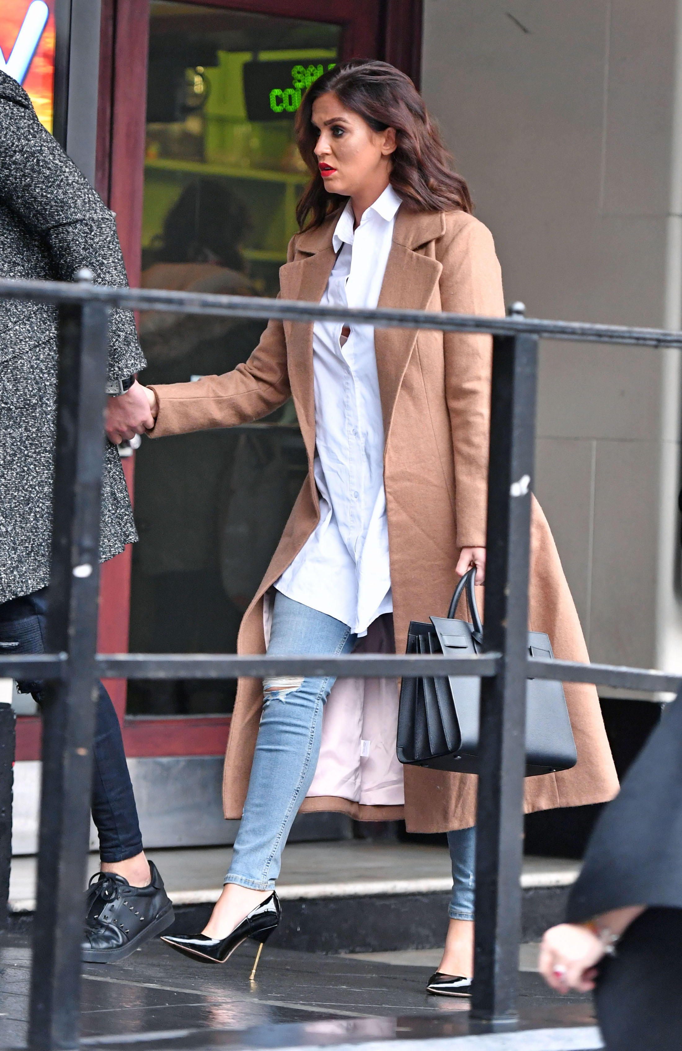 MCFan_for_Celeblounge&HQCelebCorner10-01-2017 11-34Vicky Pattison- LN1_10.jpg