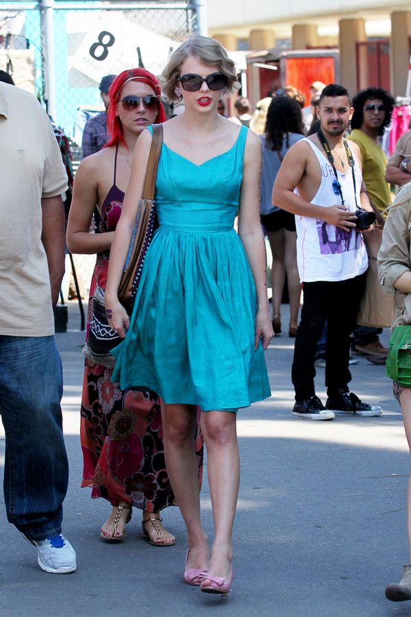 MCFan_for_celeblounge06-09-2011 00-00_51.jpg