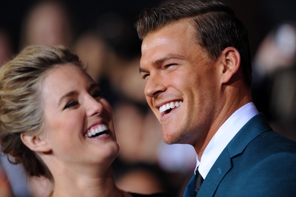 Alan+Ritchson+Hunger+Games+Catching+Fire+Premieres+YuGCwx0oWnmx.jpg
